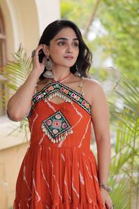 Robe traditionnelle longue orange brodée pour femme, en polyester, coupe ample, idéale pour les fêtes, style été Inde Pakistan - Product Image 2