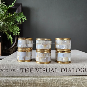 Rond de serviette en laiton plaqué or fabriqué à la main élégant décor de table en nacre pour accessoire de fête à manger par Falak World Export - Product Image 6