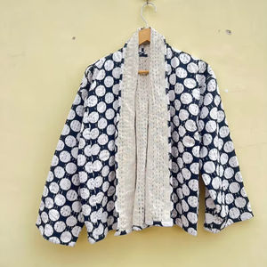 Chaqueta india hecha a mano 100% algodón, ecológica, acolchada, antiarrugas, transpirable, de secado rápido, con bolsillo frontal y cierre de botones cubiertos. - Product Image 1