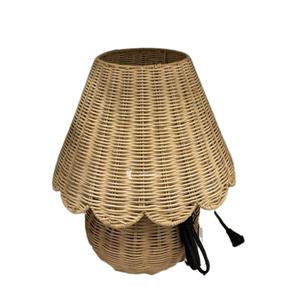 Lámpara de Escritorio de Ratán Festoneado, Lámpara de Noche de Mimbre Tejido Sostenible, Iluminación Artesanal Premium para Hoteles, Resorts, Diseño Personalizado - Product Image 5