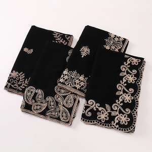 Hiyab Musulmán Cuadrado de Seda Suave de Alta Calidad para Verano, con Logotipo Personalizado, Ecológico, Transpirable, Antibacterial y de Secado Rápido - Product Image 4