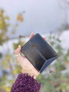 กระเป๋าสตางค์หนังแท้คุณภาพสูง ป้องกัน RFID สำหรับใส่บัตรเครดิต บัตรประชาชน บัตรธุรกิจ แบบพับสองตอน ดีไซน์บางเฉียบ สำหรับผู้ชาย - Product Image 2