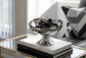 Premium Quality Stainless Steel Silver Finishd <b>Pedestal</b> Decorative Bowl Perfect For Fruits Serving And Chocolate Display - Product Image 4