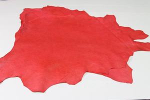 Pieles de Cordero de Primera Calidad, Color Rojo Frambuesa, Textura Arrugada, para Sofás, Manualidades y Moda, Venta al Por Mayor - Product Image 6