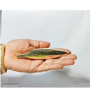 Exquisita Pieza Decorativa Artística de Latón en Forma de Plátano para el Hogar y Regalos - Product Image 1