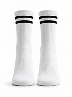 Chaussettes de sport blanches tissées écologiques respirantes personnalisées antidérapantes à rayures noires pour la course, le basketball, le football et les jeunes