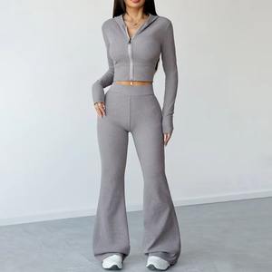 Pantalon de jogging évasé uni pour femme, style streetwear, vente en gros, meilleure qualité, vêtements pour femme, crop top, survêtement évasé, fabricants sur mesure - Product Image 4