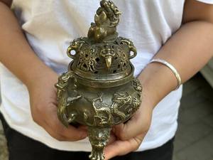 Quemador de Incienso Bakhoor de Lujo para el Hogar, Diseñado para Chips de Oud, para Crear una Experiencia Aromática Profunda - Product Image 4