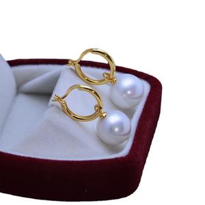 Boucles d'oreilles en perles rondes blanches d'eau douce de 11-12 mm pour femmes, boucle en spirale en or S925, lumière intense, défauts discrets - Product Image 5