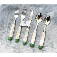 Ensemble de couverts en acier inoxydable poli miroir de haute qualité, manches en acier inoxydable fantaisie, 5 pièces (cuillère, fourchette, couteau) pour les fêtes