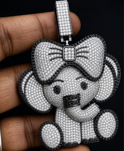 Colgante de elefante de moissanita en blanco y negro, amuleto de animal con micro pavé, regalo de joyería - Product Image 5