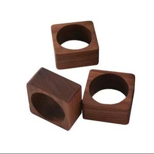 Ensemble d'anneaux de serviette en bois massif faits à la main, écologiques et durables, porte-serviettes en bois de qualité supérieure, décoration de table à manger, fête - Product Image 3