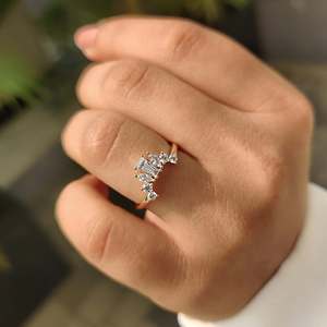 Bague en diamant moissanite style couronne pour femme, en argent sterling 925 plaqué or, bague minimaliste tendance - Product Image 5