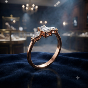 Anillo de Compromiso de Tres Piedras con Diamante Corte Esmeralda en Oro Rosa Personalizado para Mujer, Joyería Fina Minimalista de Promesa - Product Image 1