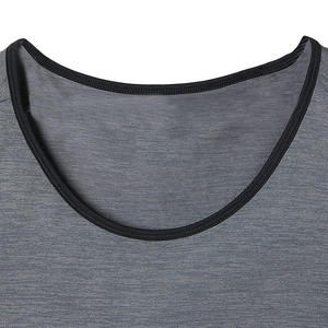เสื้อกล้ามคอกลมถักสีเทาสำหรับผู้ชาย สีพื้น สไตล์ลำลอง ระบายอากาศได้ดี ผลิตจากโพลีเอสเตอร์ 100% - Product Image 5