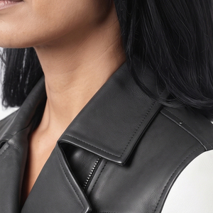 Veste de motard en cuir véritable pour femme, style vintage, coupe ajustée, vente en gros de vêtements en cuir pour femme - Product Image 5