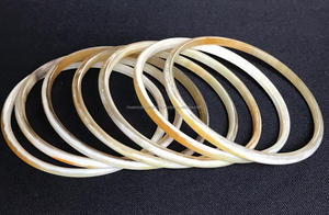 Ensemble de bracelets en corne de boeuf 7 pièces à la mode de meilleure qualité Beau design Bijoux polis pour filles et femmes avec taille personnalisée - Product Image 3