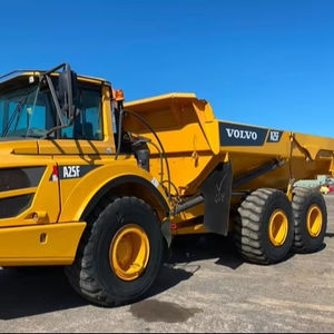 Camión Volquete Volvo A25E con Bomba y Motor, Capacidad de 800 T/h, Potencia de 152 kW - Product Image 1