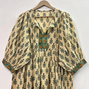 เดรสผ้าฝ้ายทอลายสไตล์ลำลองสำหรับผู้หญิง แขนสั้น เอวทรงเอ็มไพร์ ทรงเบบี้ดอลล์ คอวีทรงโอเวอร์ไซส์ ทรงหลวม สไตล์รัฐราชสถาน - Product Image 2