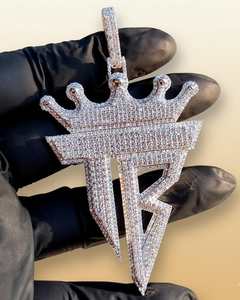 Pendentif personnalisé entièrement serti de moissanite VVS, en argent 925, style hip-hop, avec initiales ou lettres personnalisées pour homme. - Product Image 6