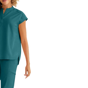 Conjunto de uniforme médico unisex de lona de algodón/spandex color verde azulado con blusa de cuello dividido y manga corta y pantalones para enfermeras de hospital con detección de agujas - Product Image 2