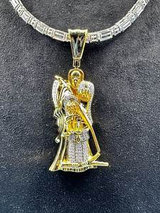 Pendentif unisexe Hip Hop en argent sterling 925 et or 18 carats, incrustation de moissanite taille brillant sertie griffes, motif Sainte Santa Muerte mexicaine - Product Image 5