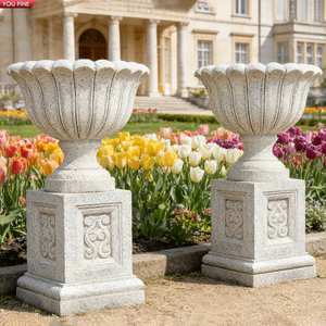 Vase de sol Art Déco en marbre blanc de haute qualité avec design sculpté à la main, grande taille, jardinière - Product Image 1