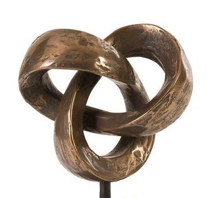 Sculpture géométrique moderne en métal, œuvre d'art abstraite pour la décoration de table de salon, design minimaliste - Product Image 3