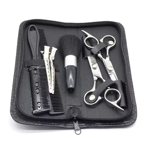 Kit de Coiffure Professionnel à Domicile : Ciseaux de Coiffure, Ciseaux à Effiler, Peigne et Étui pour Hommes - Product Image 1
