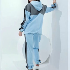 Conjunto Deportivo para Mujer, Sudadera con Capucha y Pantalones Jogger, Ropa Deportiva Casual de Manga Larga, Corte Regular, Forro Polar para Invierno - Product Image 2