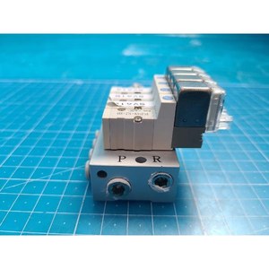 Válvula Solenoide de 3 Puertos SMC SYJ314M-5LZ-X86 SYJ314M-5LZ-X85, Usada, Piezas de Equipos Semiconductores Legacy - Product Image 1
