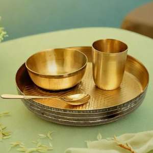Juego de Vajilla de Lujo en Bronce Kansa con Combo Completo de Thali para Uso en el Hogar, Hoteles y Restaurantes - Product Image 2
