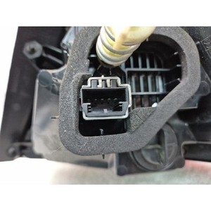 Feu arrière extérieur gauche d'occasion OEM CC 357/358 2012-2016 3C8945207T - Product Image 6