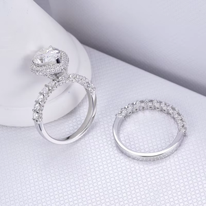 Anillo de Compromiso de Diamante Natural Corte Pera en Oro Blanco para Mujer, Certificado GIA, Estilo Romántico - Product Image 6