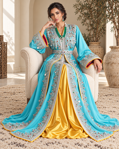 Caftán Marroquí Elegante Turquesa Mishkat Couture con Bordado Plateado, Gemas Multicolor, Cinturón de Monedas y Largo Maxi Dorado - Product Image 6