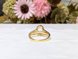 แหวนหมั้นและงานแต่งงานสไตล์วินเทจประดับมอสซาไนต์ทรงรี 2.20 กะรัต ยี่ห้อ Lurba Jewels ดีไซน์แยกแหวน ตัวเรือนทองคำ 14k แท้ ได้รับการรับรองจากคริสเตียน - Product Image 3