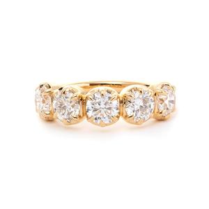 แหวนเพชร 5 เม็ด สำหรับวันครบรอบแต่งงาน ทำจากทองคำขาว 18k ขนาด 4.5 มม. ทรงกลมเจียระไนแบบบริลเลียนท์ แหวนแต่งงานแบบโดดเด่น ได้รับการรับรองจาก IGI - Product Image 2
