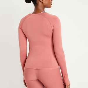 เสื้อยืดโอเวอร์ไซส์ผู้หญิง ดีไซน์ใหม่ปี 2026 ขายดีที่สุด เนื้อผ้าคอตตอนผสมโพลีเอสเตอร์ ระบายอากาศได้ดี รับผลิตตามสั่ง ขายส่งสำหรับฤดูร้อน - Product Image 2