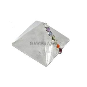Achetez un ensemble de pyramides d'orgone en quartz Usui Reiki personnalisées et tendance - Product Image 4