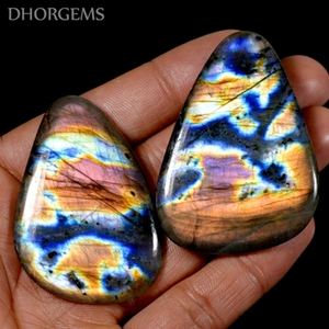 Cabochon de labradorite naturelle Spectrolite Purple Flash, pierre semi-précieuse à feu, la plus vendue, utilisée pour la fabrication de bijoux - Product Image 1