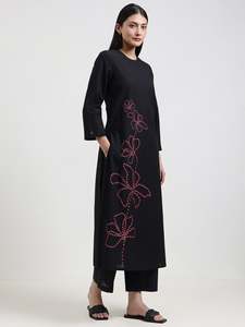 Robe maxi rayée à col polo, manches trois quarts, coupe ample, en coton et fibre de bambou, décontractée, pour tous les jours, respirante, tissu tissé - Product Image 2