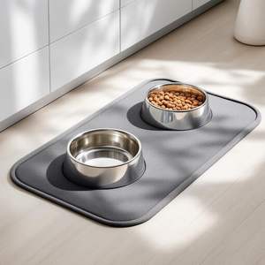 Mangeoire surélevée de luxe de style vintage avec deux bols en acier inoxydable et support en fer orné pour chat et chien - Product Image 1