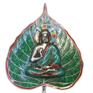 Sculpture murale en métal de Bouddha et de divinités bouddhistes, forme irrégulière, nouvel an - Product Image 1