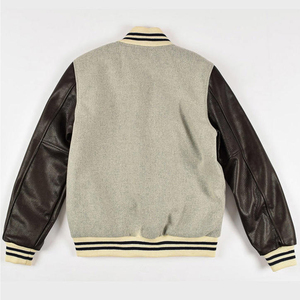 Vestes varsity premium pour homme avec patchs brodés personnalisés, manches en cuir et un style sportif universitaire. - Product Image 2