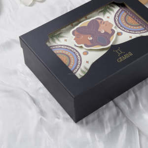 Colección de cajas de papel Kraft de 12 zodiacos elegantes de lujo para cosméticos, joyería, ocasiones, forro de esponja con especificaciones de lámina - Product Image 5