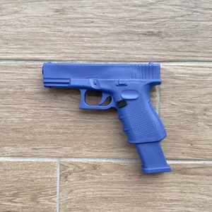 Pistola de entrenamiento compacta G19 para artes marciales sin disparos, tienda de fábrica de Taiwán - Product Image 5