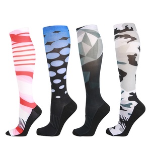 Calcetines Deportivos para Hombre, Altura Media, Transpirables, Tejidos, Color Blanco, Amarillo, Negro, para Verano - Product Image 2