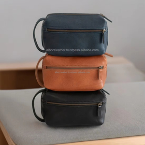 Custom Logo Vintage Retro Soft Leather Medium Capacity Foldable Reusable Makeup Organizer Portable Zipper Closure <b>Toiletry</b> Kit - Product Image 3