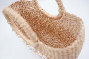 Bolso de mano de estilo vintage tejido a mano con lirio de agua para mujer, con flores y abalorios, cierre de gancho y bucle, asa única, para verano - Product Image 2