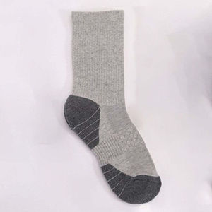 Chaussettes de sport athlétiques haut de gamme en coton personnalisées, respirantes, à séchage rapide, brodées, pour hommes, vente en gros - Product Image 2